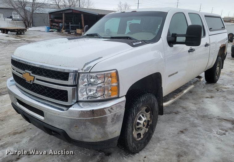 image for item ME9749 2012 Chevrolet Silverado 2500HD  Crew Cab pickup truck