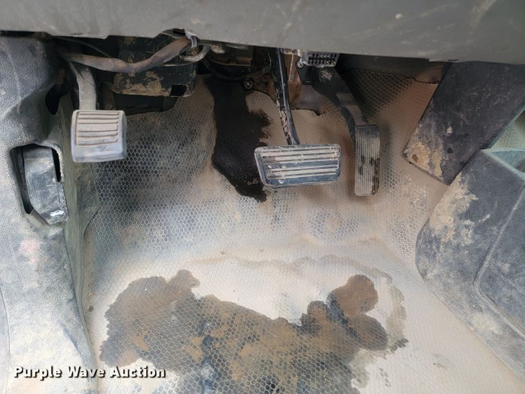 image for item ME9749 2012 Chevrolet Silverado 2500HD  Crew Cab pickup truck