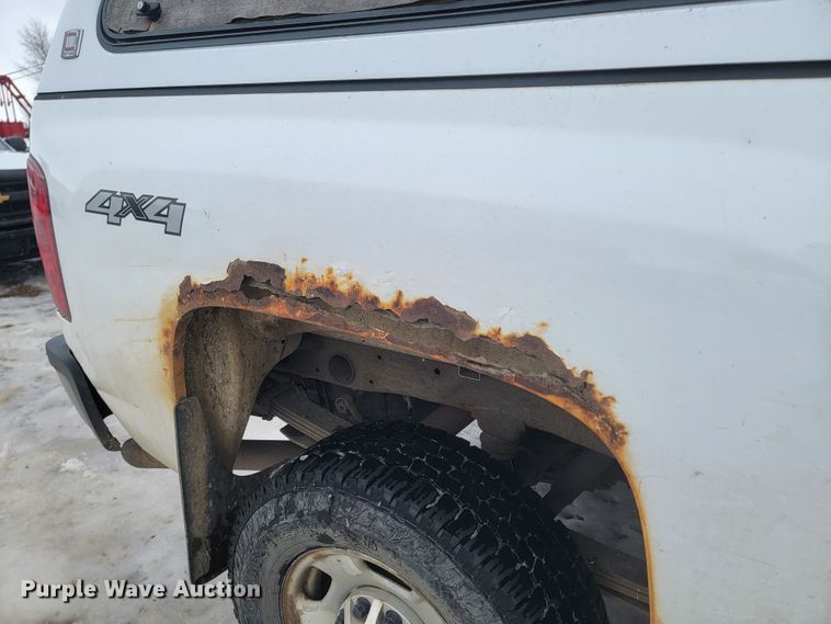 image for item ME9749 2012 Chevrolet Silverado 2500HD  Crew Cab pickup truck