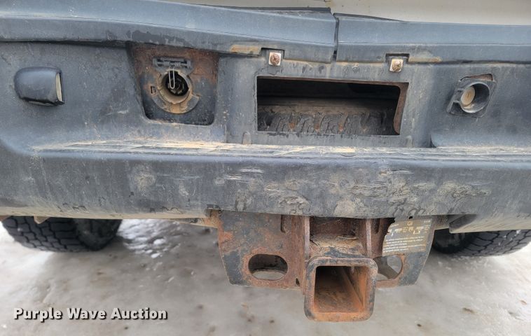 image for item ME9749 2012 Chevrolet Silverado 2500HD  Crew Cab pickup truck