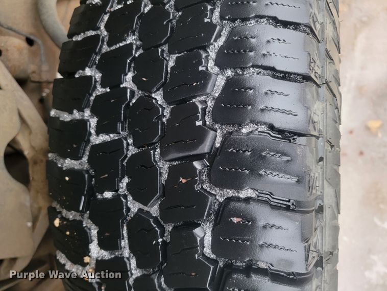 image for item ME9749 2012 Chevrolet Silverado 2500HD  Crew Cab pickup truck