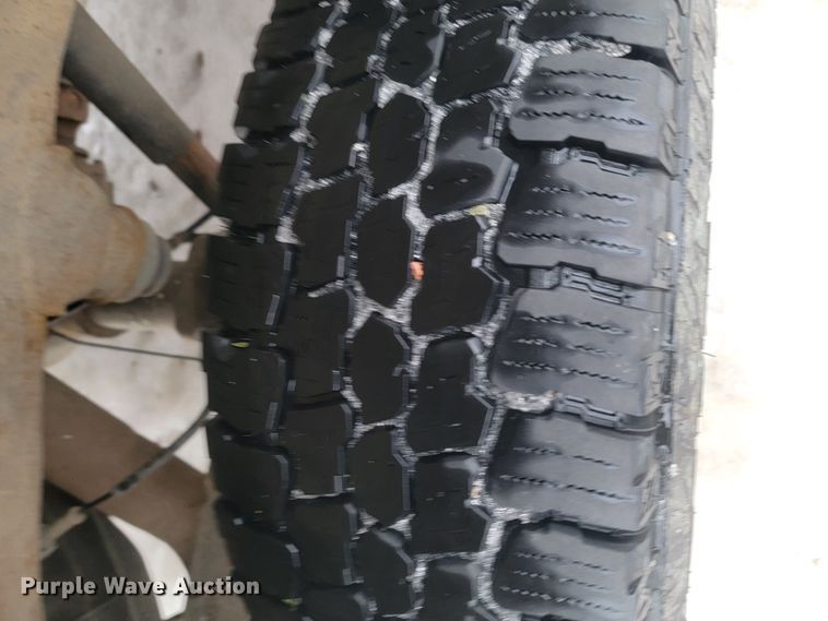 image for item ME9749 2012 Chevrolet Silverado 2500HD  Crew Cab pickup truck