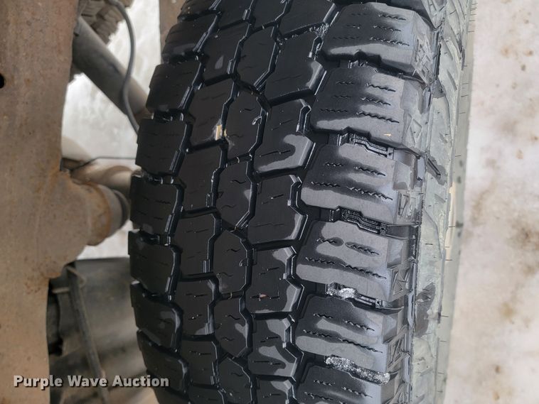 image for item ME9749 2012 Chevrolet Silverado 2500HD  Crew Cab pickup truck