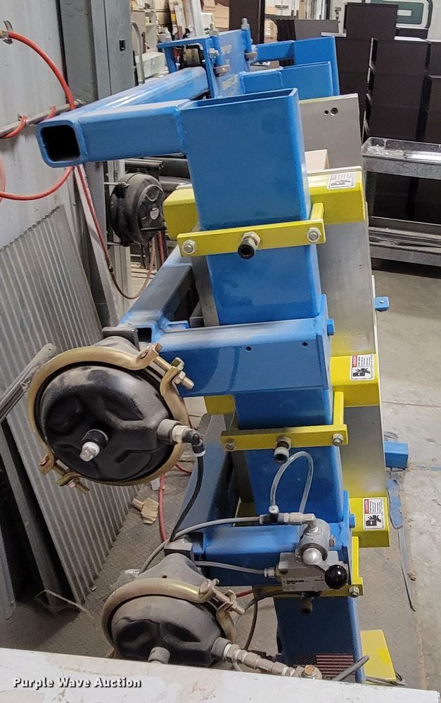 image for item ME9756 JLT Clamps 190B-M2  drawer clamp machine