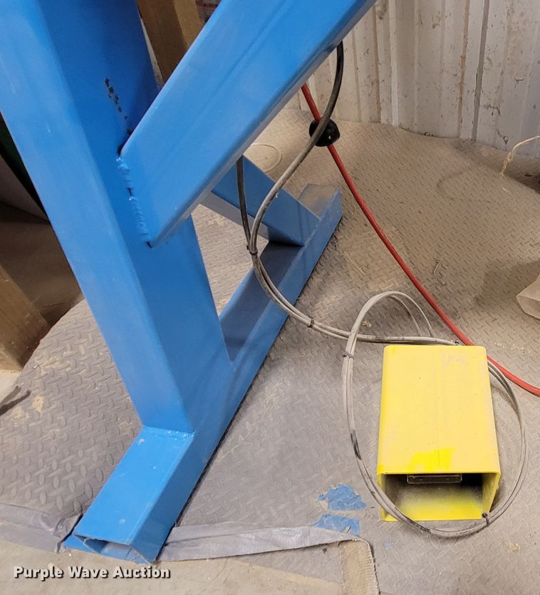 image for item ME9756 JLT Clamps 190B-M2  drawer clamp machine