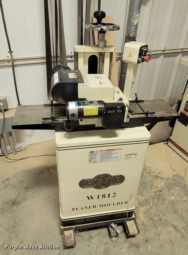 image for item ME9759 Shop Fox W1812  wood planer