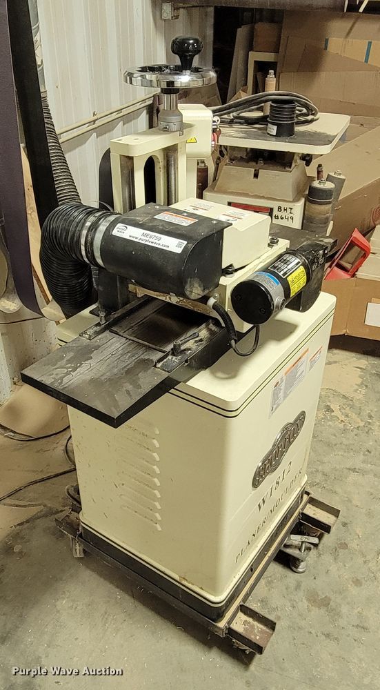 image for item ME9759 Shop Fox W1812  wood planer