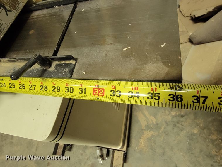 image for item ME9759 Shop Fox W1812  wood planer