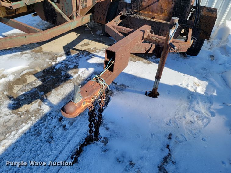 image for item ME9765 (2) pot hole patchers