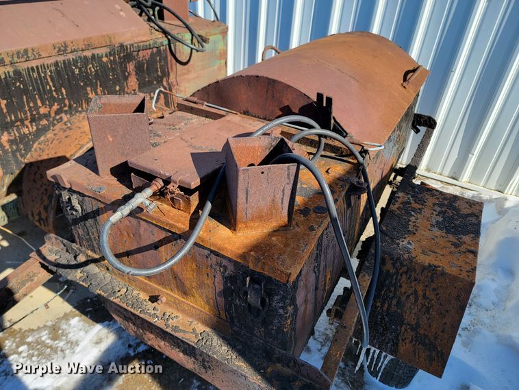 image for item ME9765 (2) pot hole patchers