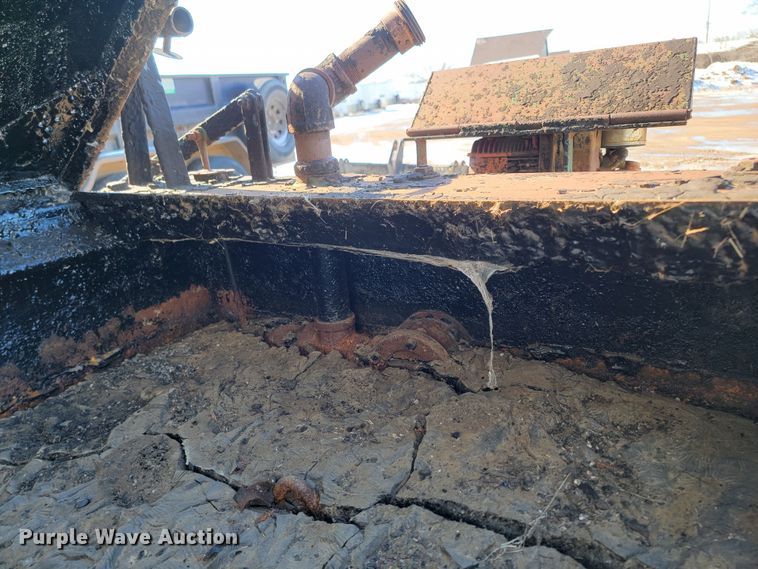 image for item ME9765 (2) pot hole patchers