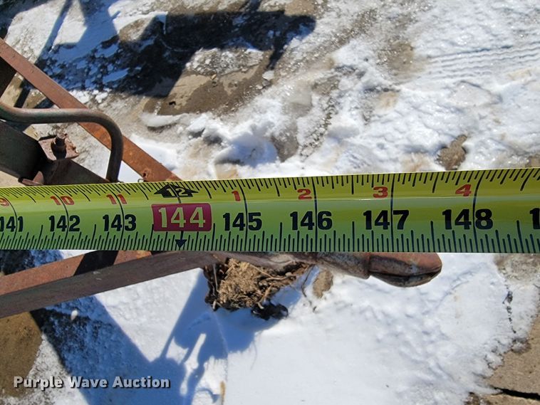 image for item ME9765 (2) pot hole patchers