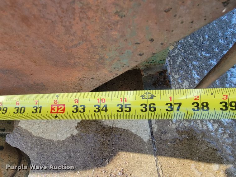 image for item ME9765 (2) pot hole patchers