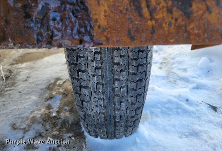 image for item ME9765 (2) pot hole patchers