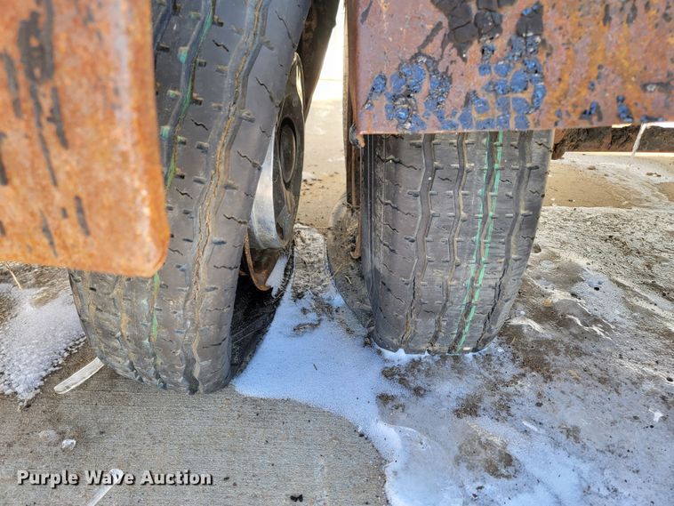 image for item ME9765 (2) pot hole patchers