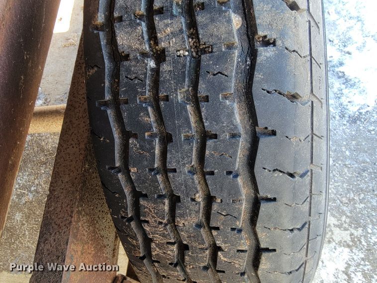 image for item ME9765 (2) pot hole patchers