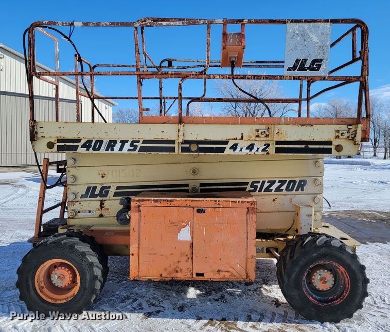image for item ME9766 1995 JLG 40RTS  scissor lift