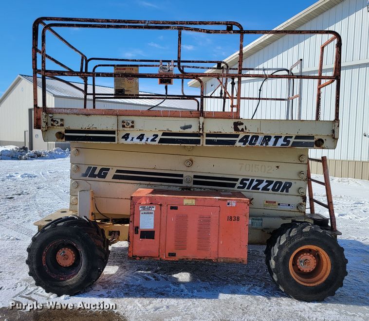 image for item ME9766 1995 JLG 40RTS  scissor lift
