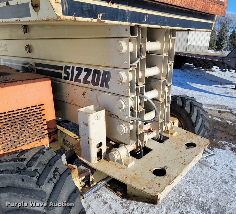 image for item ME9766 1995 JLG 40RTS  scissor lift