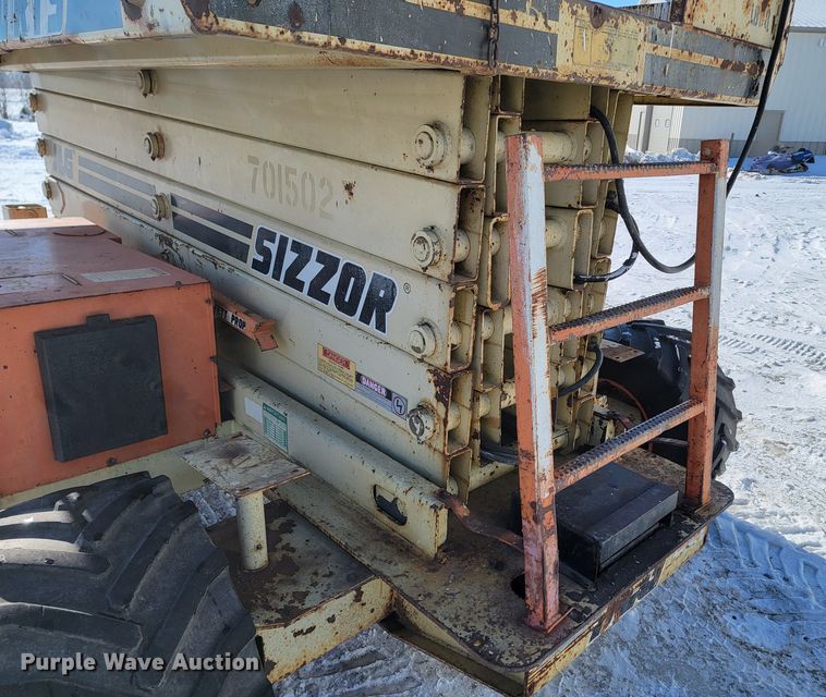 image for item ME9766 1995 JLG 40RTS  scissor lift