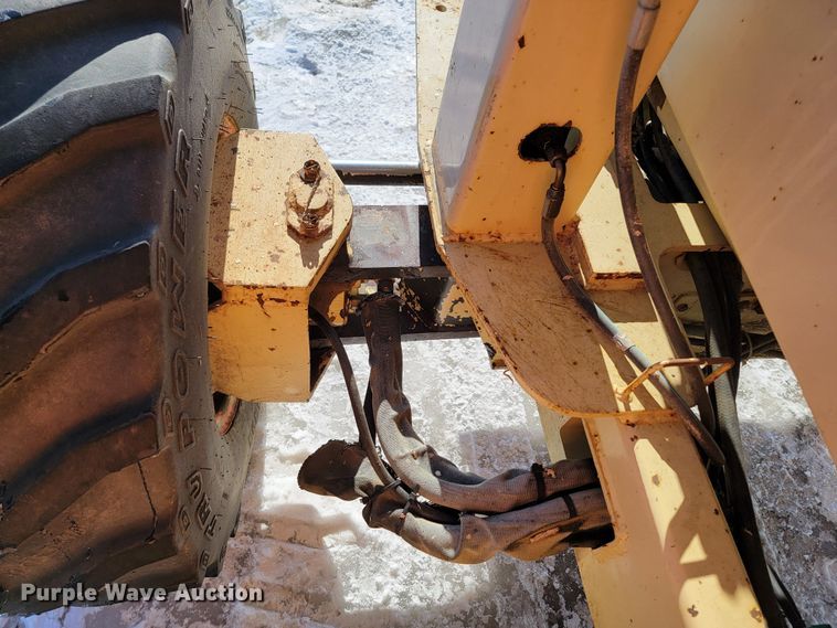 image for item ME9766 1995 JLG 40RTS  scissor lift