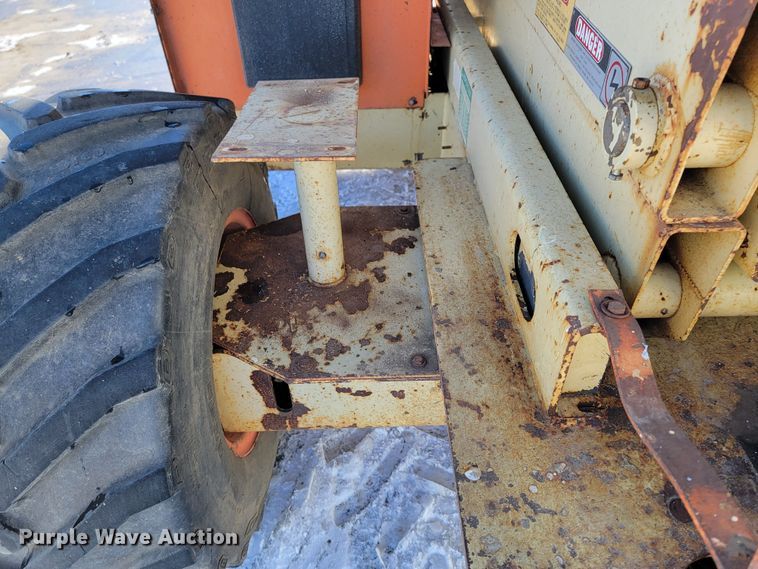 image for item ME9766 1995 JLG 40RTS  scissor lift