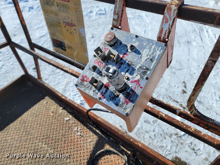 image for item ME9766 1995 JLG 40RTS  scissor lift