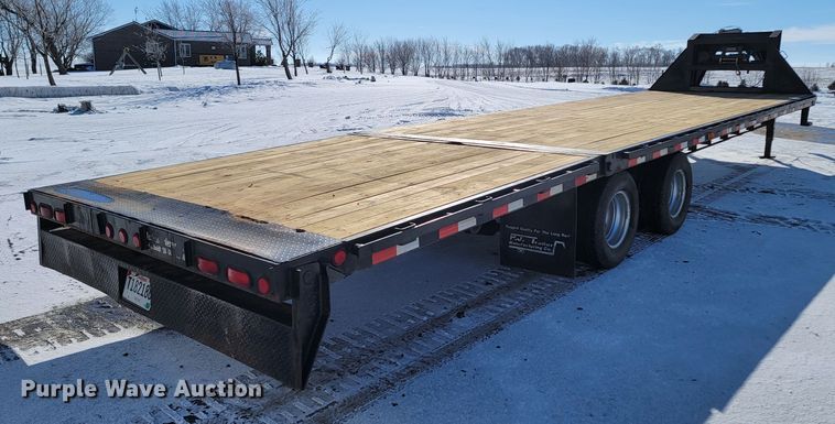 image for item ME9767 2007 PJ  equipment trailer