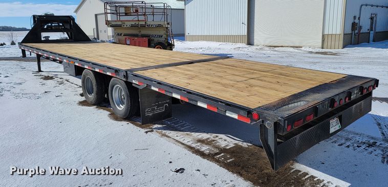 image for item ME9767 2007 PJ  equipment trailer