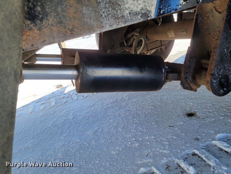 image for item ME9767 2007 PJ  equipment trailer