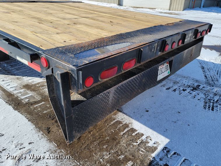 image for item ME9767 2007 PJ  equipment trailer