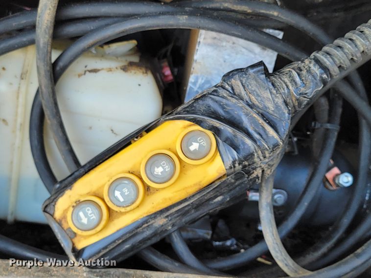 image for item ME9767 2007 PJ  equipment trailer