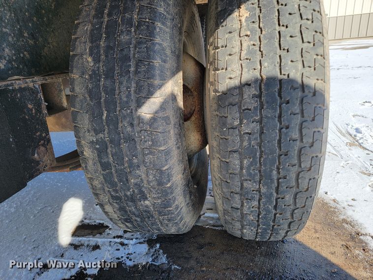 image for item ME9767 2007 PJ  equipment trailer