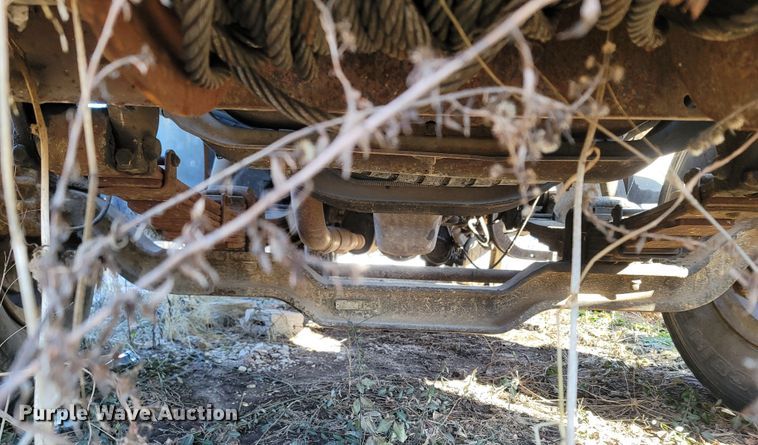 image for item MH9670 1991 International 4900  digger derrick truck