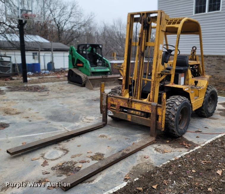 image for item MH9763 Champ C-140  forklift