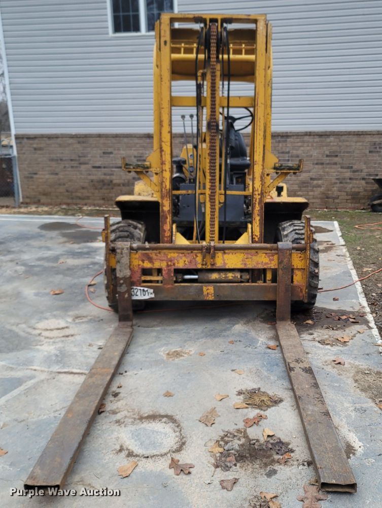 image for item MH9763 Champ C-140  forklift