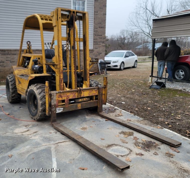 image for item MH9763 Champ C-140  forklift