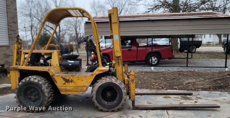 image for item MH9763 Champ C-140  forklift