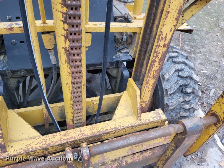 image for item MH9763 Champ C-140  forklift