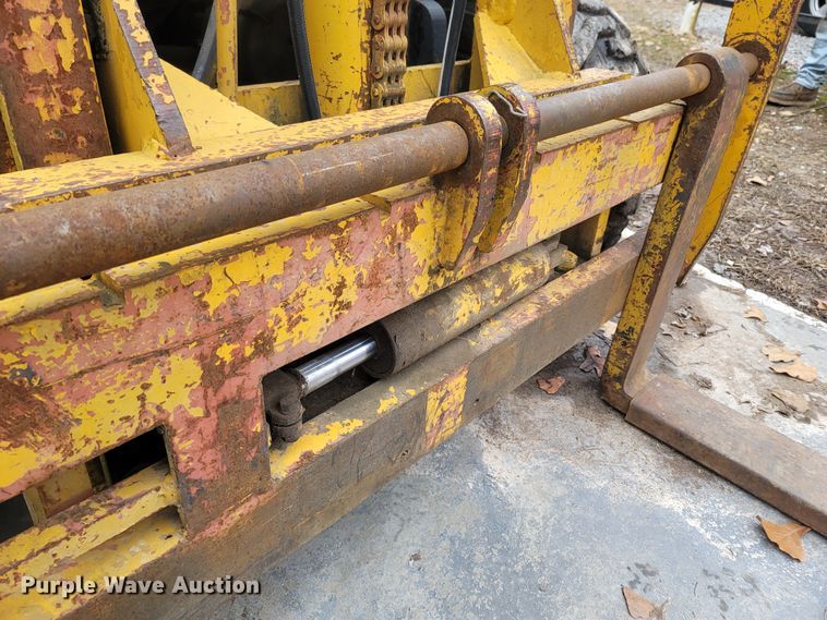 image for item MH9763 Champ C-140  forklift