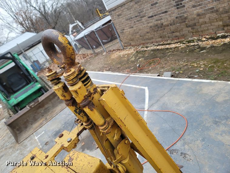 image for item MH9763 Champ C-140  forklift