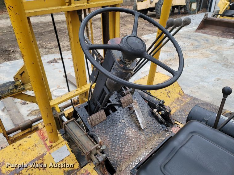 image for item MH9763 Champ C-140  forklift