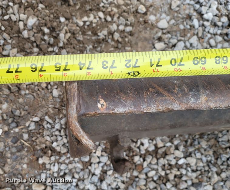 image for item MH9767 2003 Bobcat 341  mini excavator