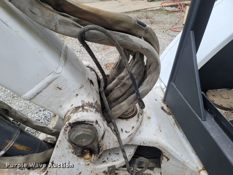 image for item MH9767 2003 Bobcat 341  mini excavator