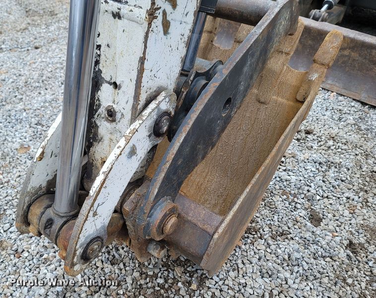 image for item MH9767 2003 Bobcat 341  mini excavator