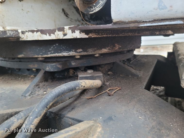 image for item MH9767 2003 Bobcat 341  mini excavator