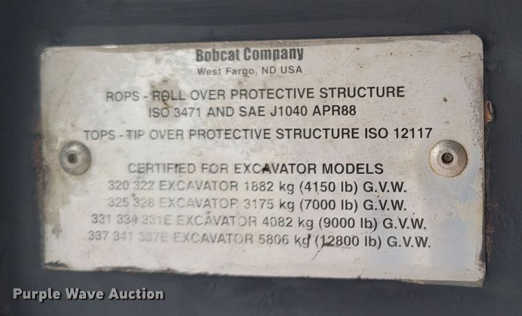 image for item MH9767 2003 Bobcat 341  mini excavator
