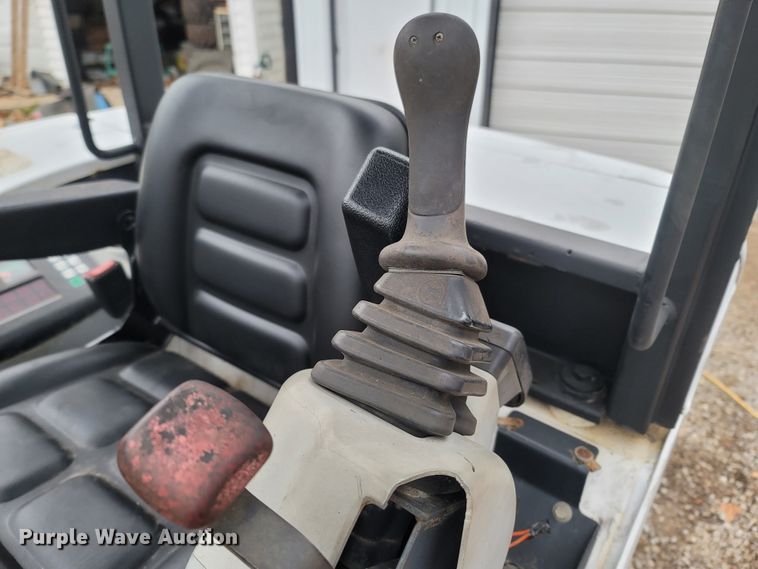 image for item MH9767 2003 Bobcat 341  mini excavator