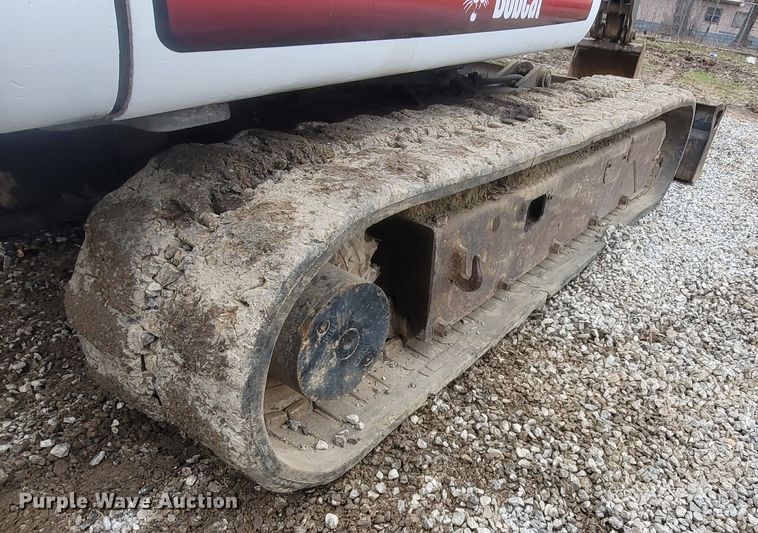 image for item MH9767 2003 Bobcat 341  mini excavator