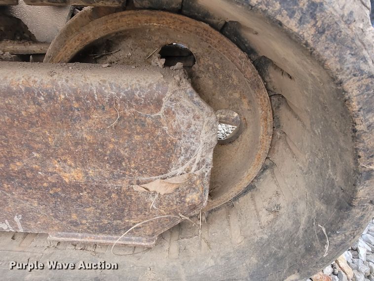 image for item MH9767 2003 Bobcat 341  mini excavator